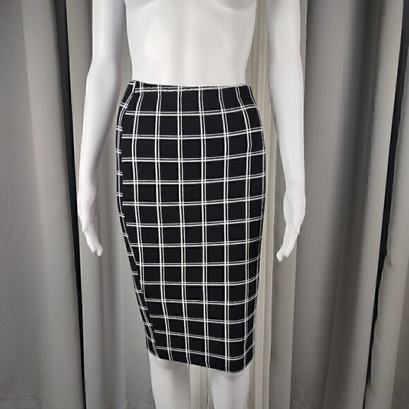 SHEIN Dresses & Skirts - Shein Womens Plaid Elastic Waist Stretch Bodycon Knee Length Pencil Skirt Size S
